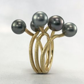 Medusa ring med tahiti perler