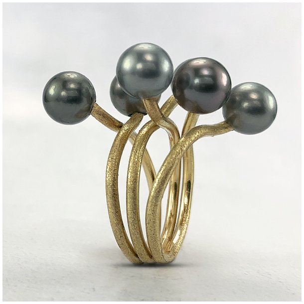 Medusa ring med tahiti perler