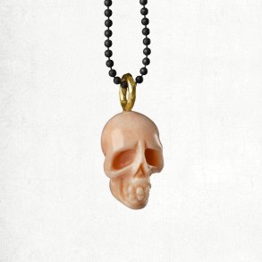 Halskde med koral ddningehoved